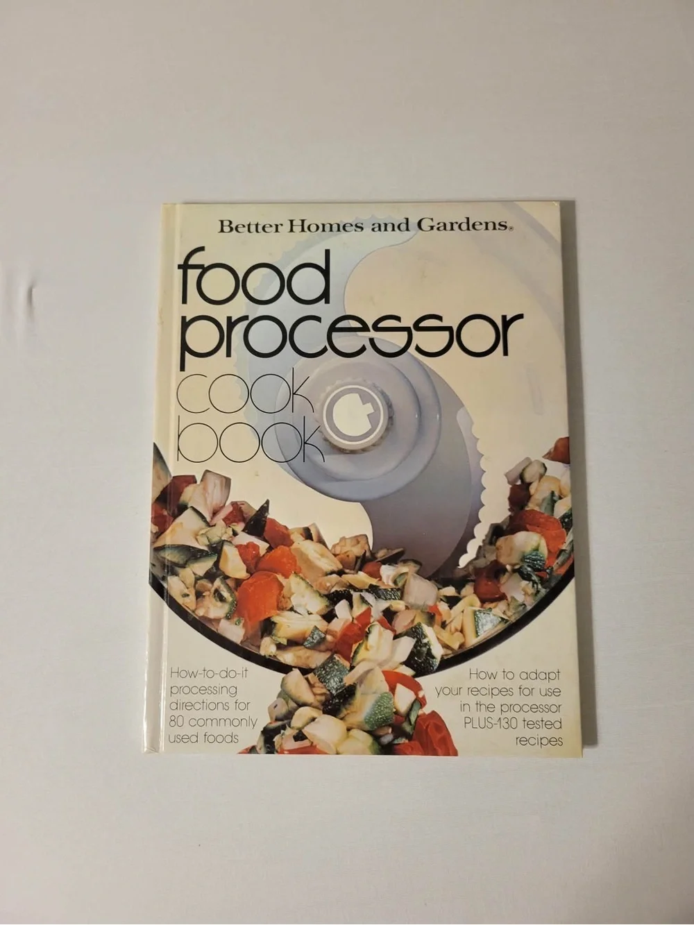 Better Homes And Gardens Cookbook - Cream & Black Text (1979)